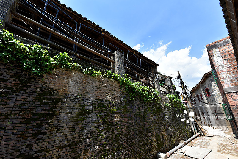 “景德镇手工瓷业遗存”之刘家下弄遗址及刘家大沟遗存图片素材