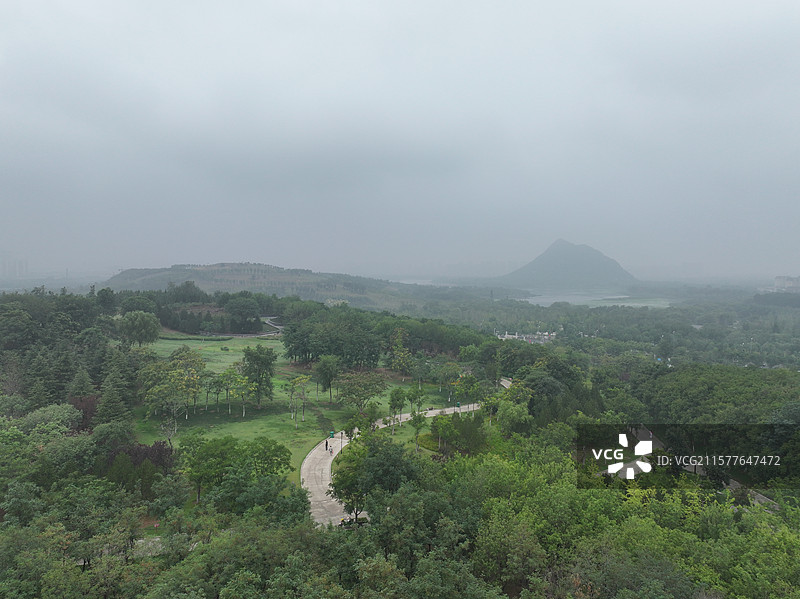 航拍夏季济南卧牛山地质公园风光图片素材