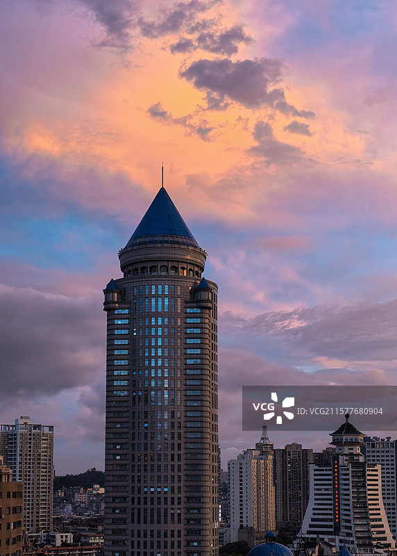 日暮时分，大雨过后的天空（拍于贵阳市南明区）图片素材