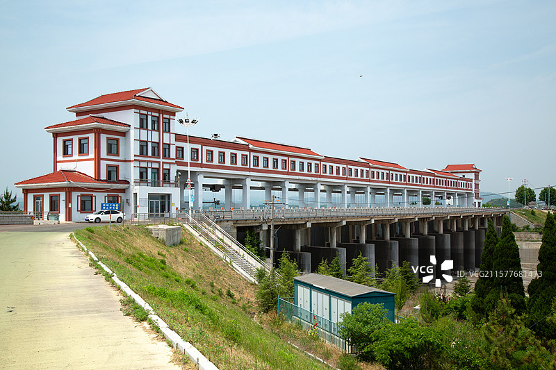 烟台市福山区门楼水库闸门图片素材