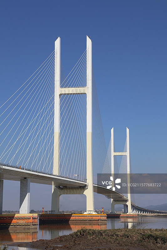 丹东鸭绿江中朝友谊桥图片素材