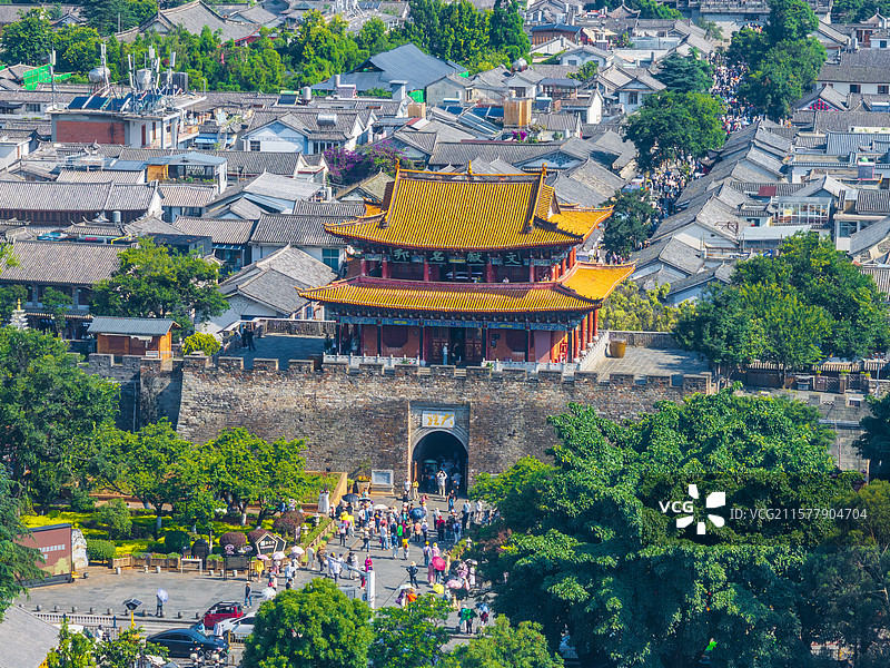 云南大理古城南门城楼文献名邦图片素材