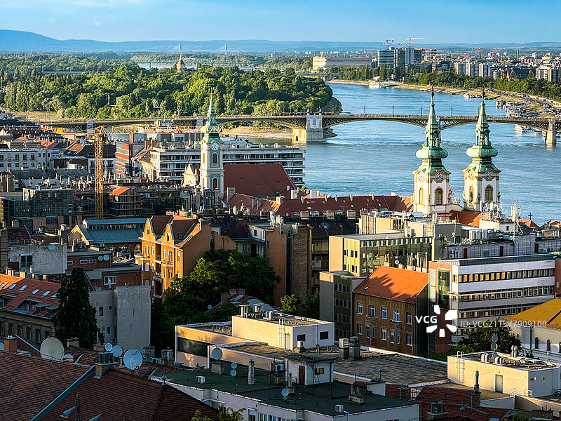 渔人堡俯瞰美丽的多瑙河图片素材