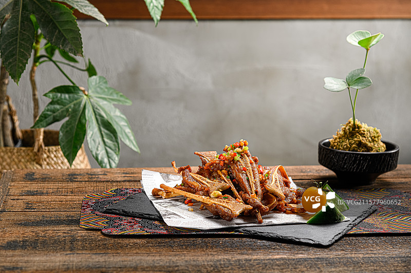 海鲜 皮皮虾 咖喱鸡 藤椒鱼 牛排 西餐 红灯椒小炒 白切鸭 芝士生蚝 盐焗白鸽 椒盐排骨 蛋蒸虾图片素材