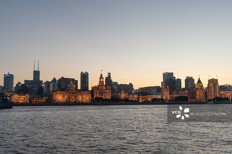 上海外滩万国建筑群 夕阳图片素材