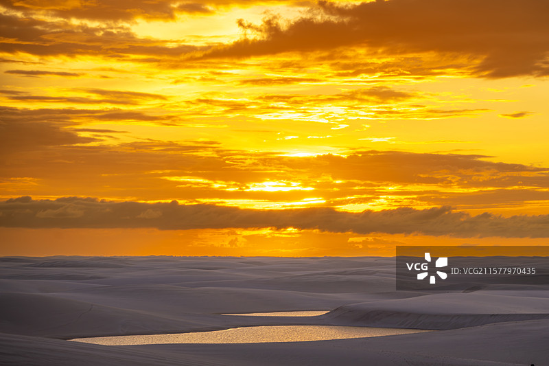 巴西千湖沙漠 落日图片素材