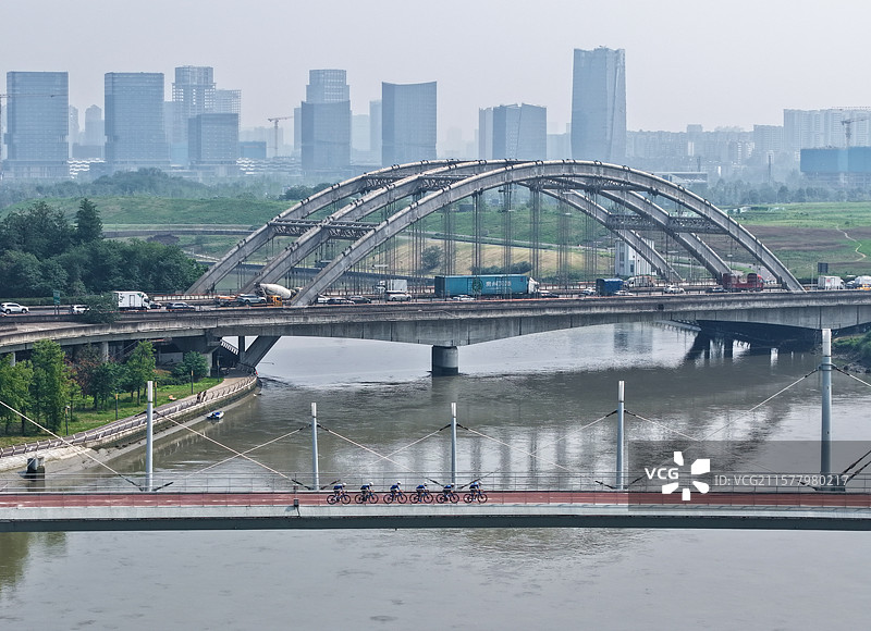 成都环绿道自行车赛图片素材