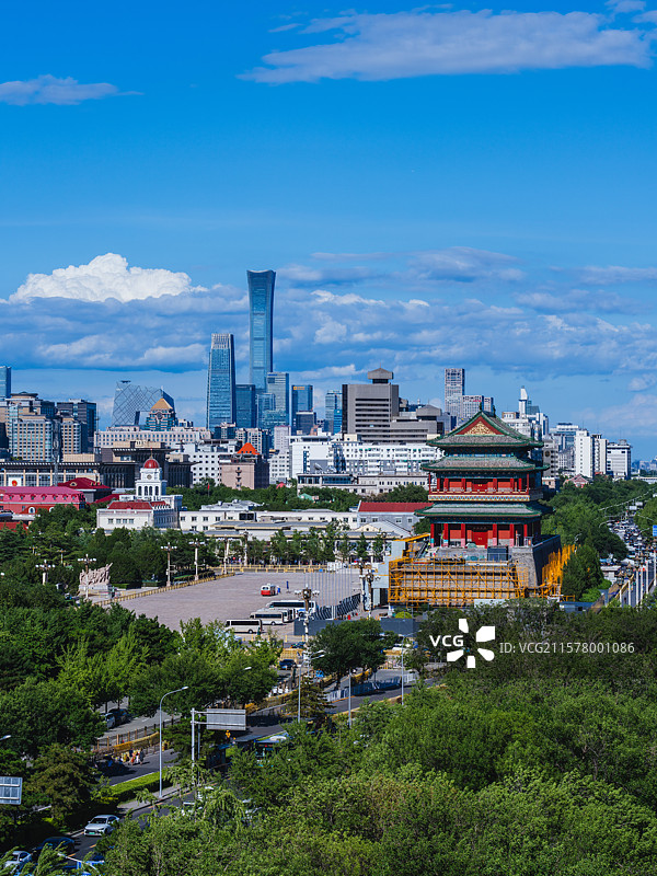 水晶天下的前门与CBD古今同框图片素材