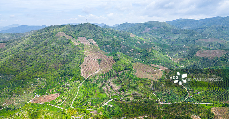 海南三亚宁远河水资源山脉高视角航拍唯美风景图片素材