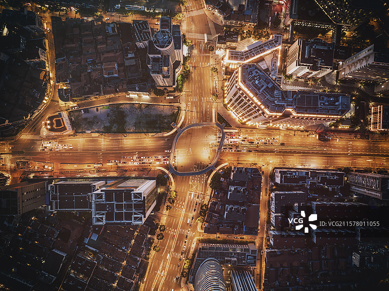 上海虹口区吴淞路海宁路十字路口天桥车流交通道路马路夜景航拍俯拍上帝视角图片素材