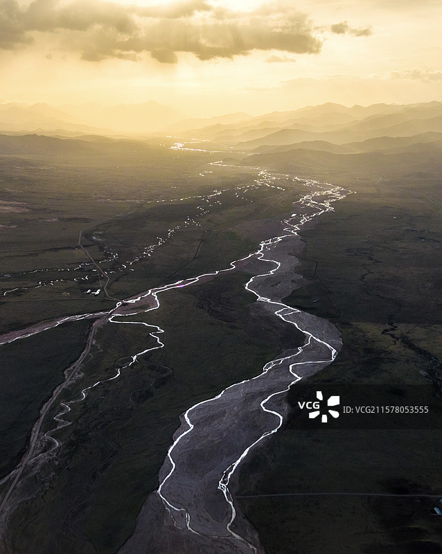 千峰云帛图片素材