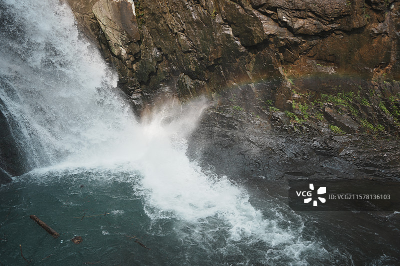 诸暨五泄瀑布与彩虹特写图片素材