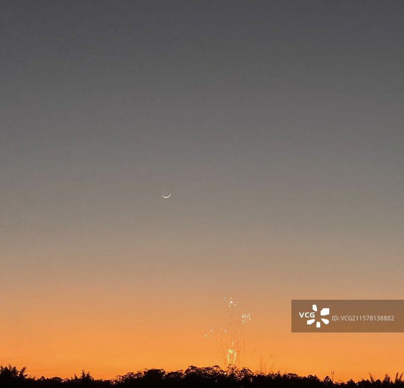 乡村晚霞与烟花图片素材