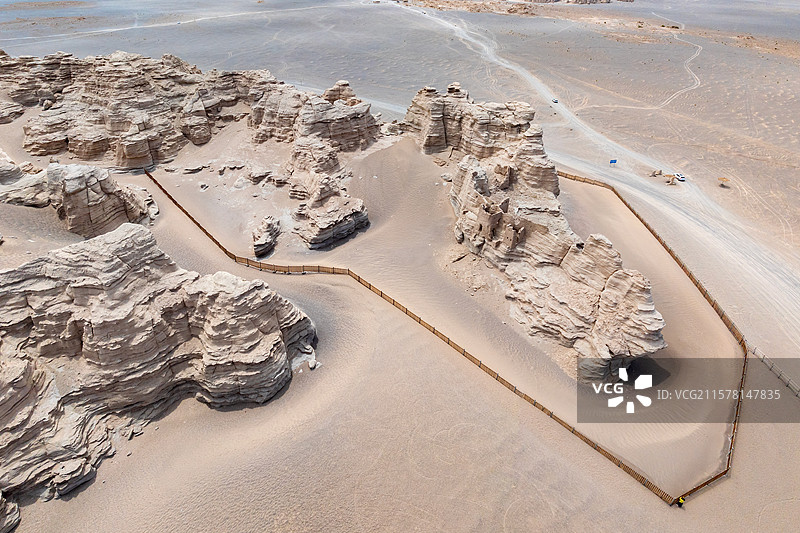 新疆哈密雅丹大海道景区图片素材