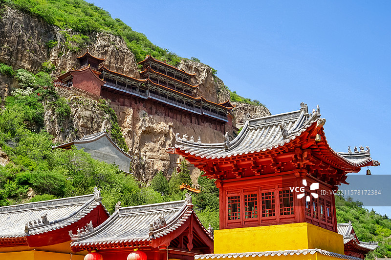 山西大同广灵县小悬空寺圣泉寺寺庙古建筑图片素材