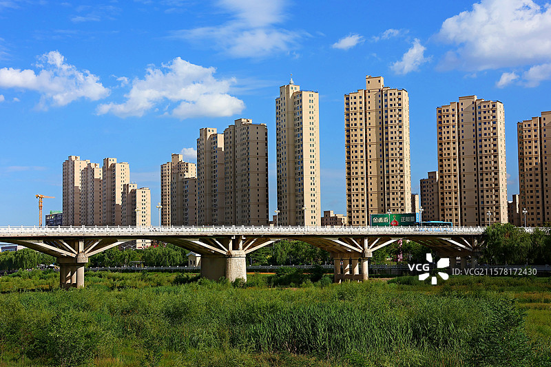 甘肃省平凉市崆峒区火车站大桥图片素材