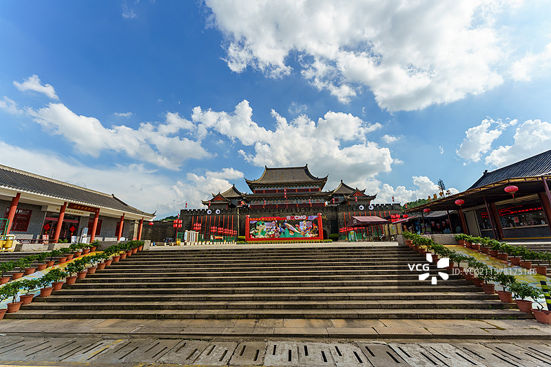 佛山狮山松岗南海影视城正门图片素材