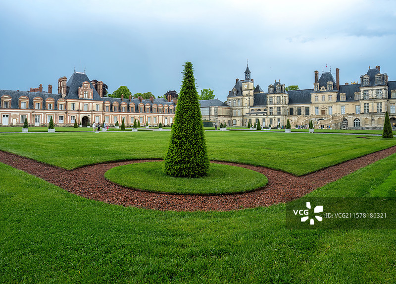 法国巴黎大都会区塞纳-马恩省丹枫白露区枫丹白露宫景观图片素材