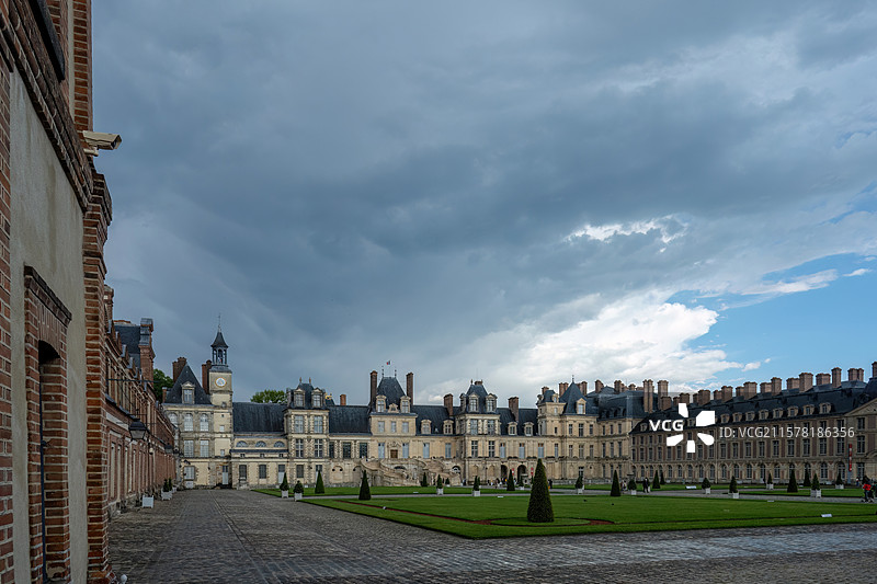 法国巴黎大都会区塞纳-马恩省丹枫白露区枫丹白露宫景观图片素材