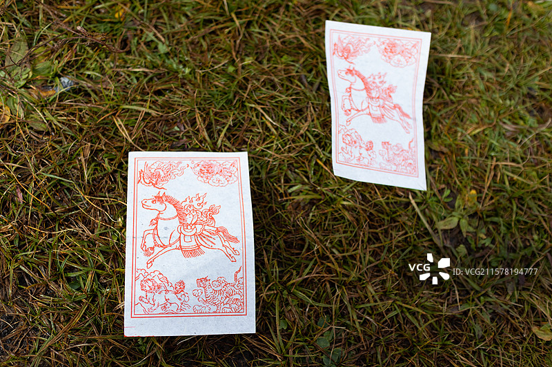 中国四川甘孜州藏区，龙达纸风马纸，藏族祈祷吉祥习俗图片素材