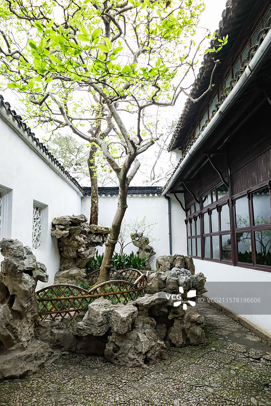 苏州园林之网师园园林建筑假山亭台楼榭花朵风光图片素材