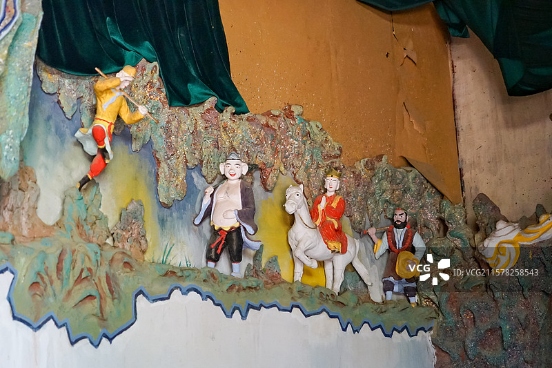 西游记唐僧取经雕塑图片素材