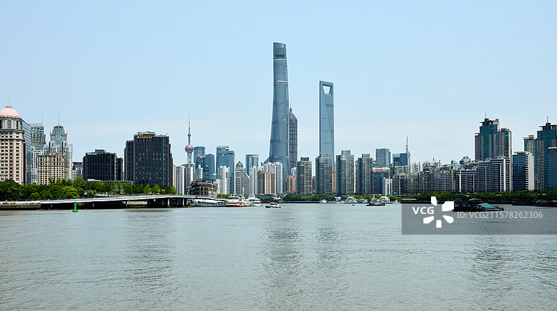 在南码头远望上海建筑四件套图片素材