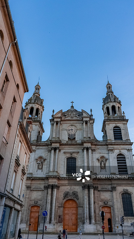 欧洲法国南锡圣埃普尔大教堂及周边哥特式建筑图片素材