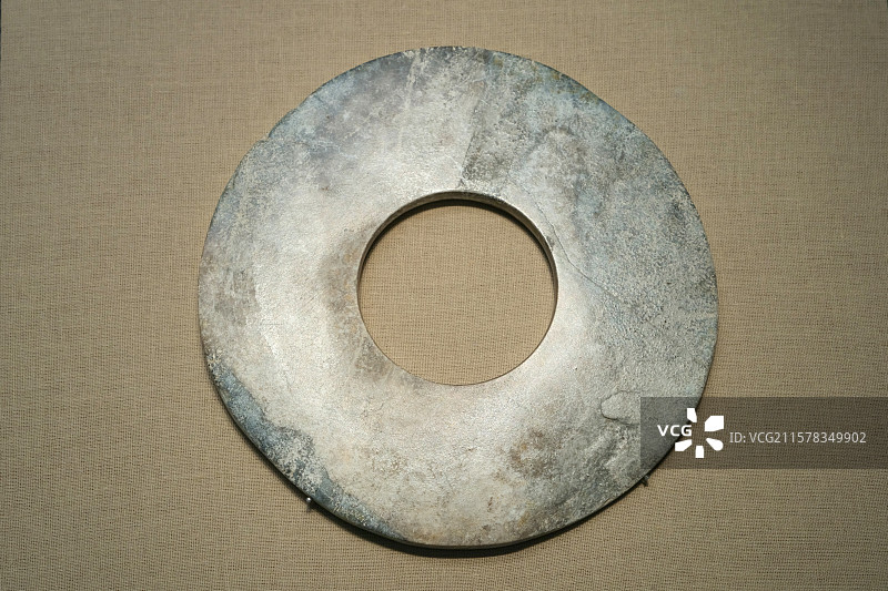 玉璧 肖家屋脊文化 澧县孙家岗遗址M9出土 中国国家博物馆“古代中国陈列”图片素材