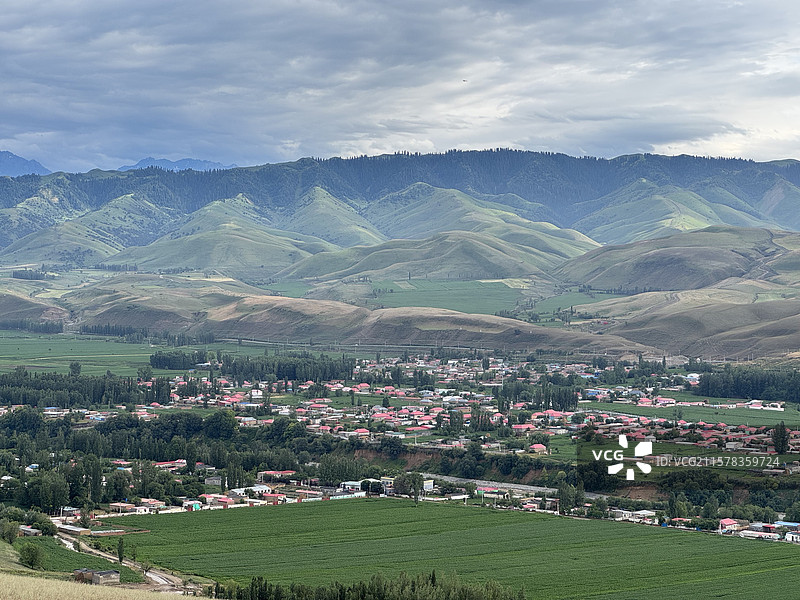 伊犁吉尔格朗乡图片素材