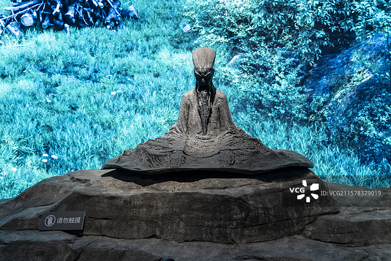 贵州省博物馆：阳明悟道（李钢，玻璃钢，2020年。知行合一，吾心光明）图片素材