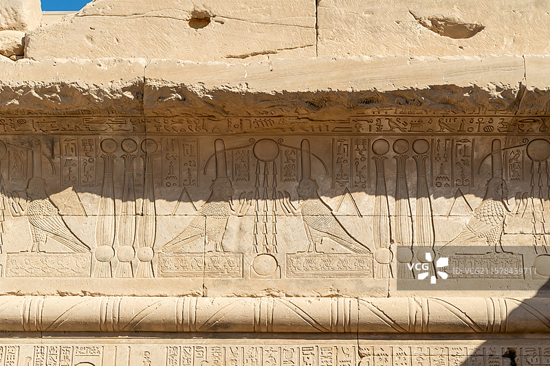 埃及丹达拉哈索尔神庙图片素材