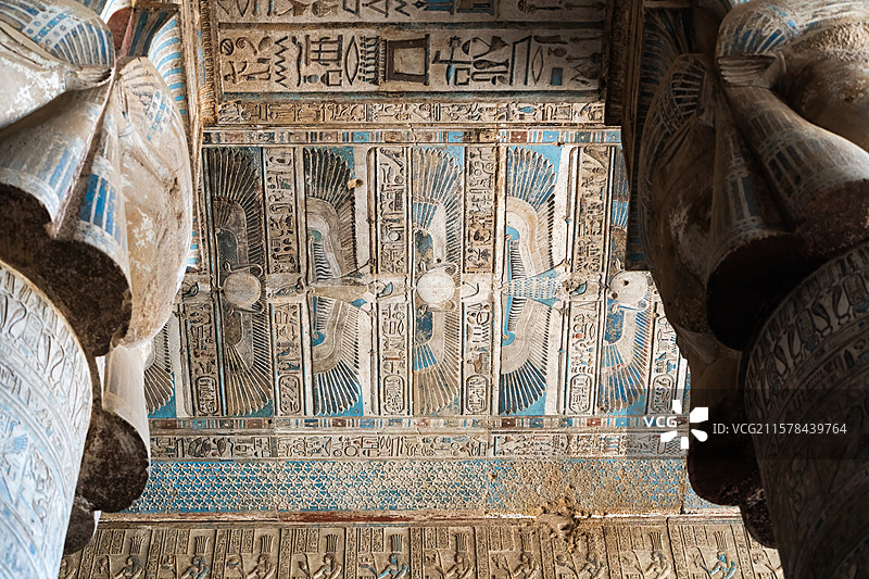 埃及丹达拉哈索尔神庙图片素材