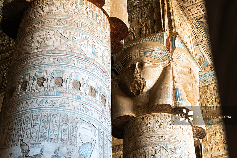 埃及丹达拉哈索尔神庙图片素材