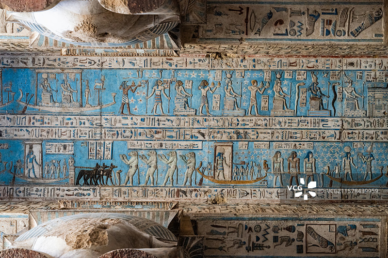 埃及丹达拉哈索尔神庙图片素材