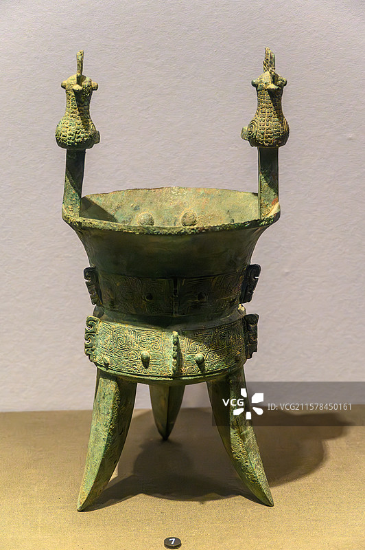 陕西历史博物馆藏品 商朝凤柱斝图片素材