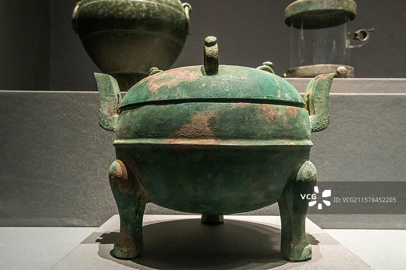 陕西考古博物馆铜鼎战国晚期2018年咸阳渭城区岩村墓地M41图片素材