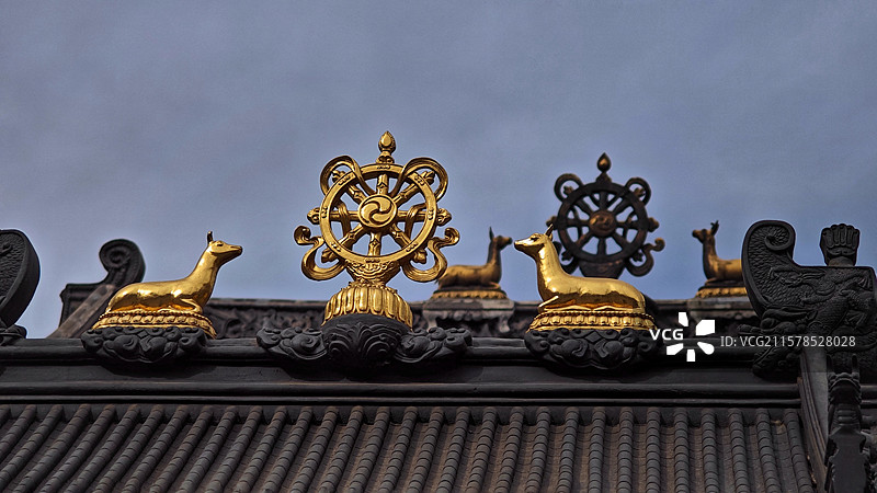 五台山广仁寺，又名十方堂，是藏传佛教寺院，建筑庄严，佛像铜铸，经藏珍贵，还设有藏医门诊。图片素材