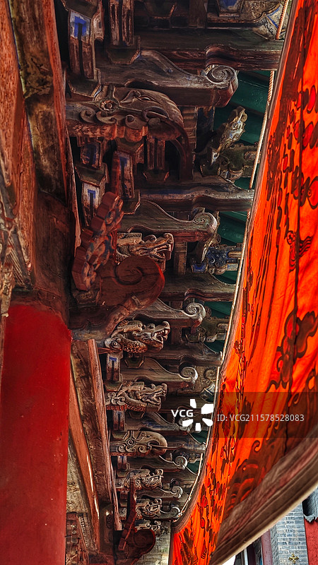 五台山广仁寺，又名十方堂，是藏传佛教寺院，建筑庄严，佛像铜铸，经藏珍贵，还设有藏医门诊。图片素材