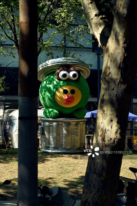 愚园路芝麻街活动大型气球装饰-鸭子图片素材