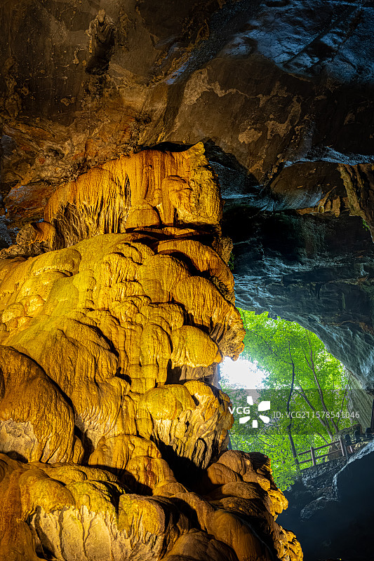 玉华洞入口 洞壁流石 第一洞厅：白云洞 喀斯特地貌溶洞 福建三明将乐县玉华古洞风景名胜图片素材