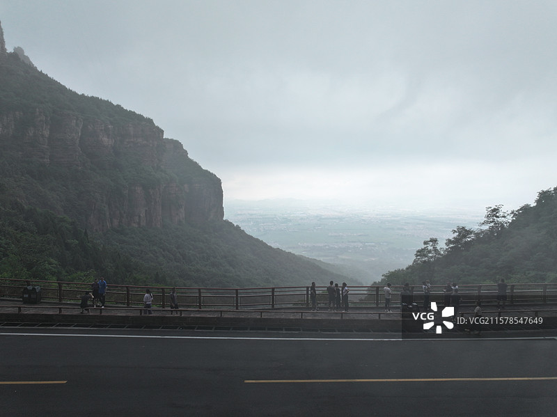 航拍河南林州太行山大峡谷夏季风光图片素材