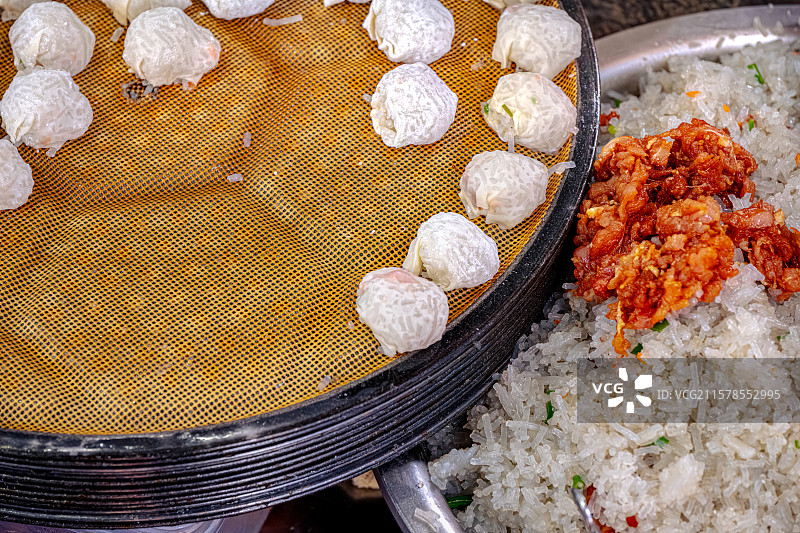 沙县小吃 水晶烧麦 用轻薄的面皮包裹粉丝 佳兰烧麦 福建省三明市旅游 舌尖上的中国 风味人间图片素材