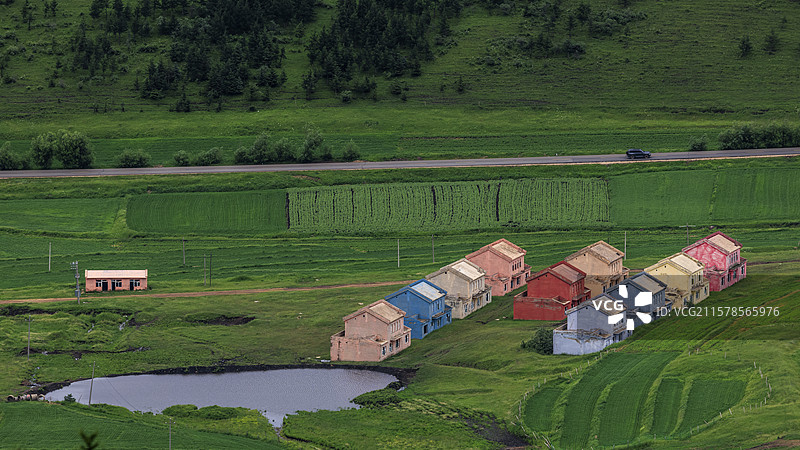 河北张家口：小暑时节桦皮岭草原天路雨后绿野仙踪天然图画图片素材