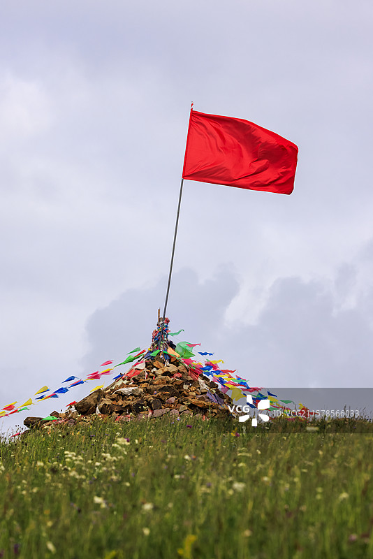 河北张家口：小暑时节桦皮岭草原天路雨后绿野仙踪天然图画图片素材