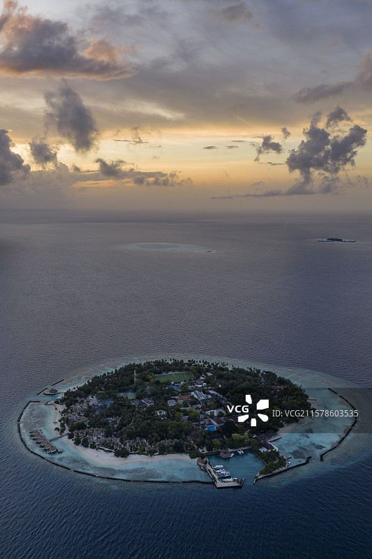 马尔代夫度假岛航拍图片素材