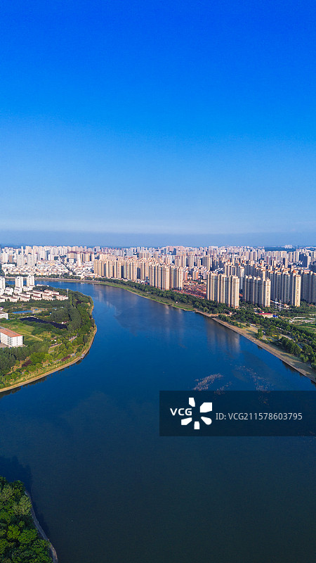 六安城区淠河月亮岛航拍图片素材