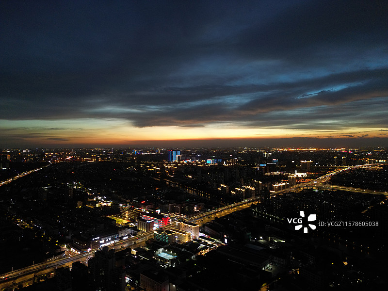 徐汇梅陇的傍晚图片素材