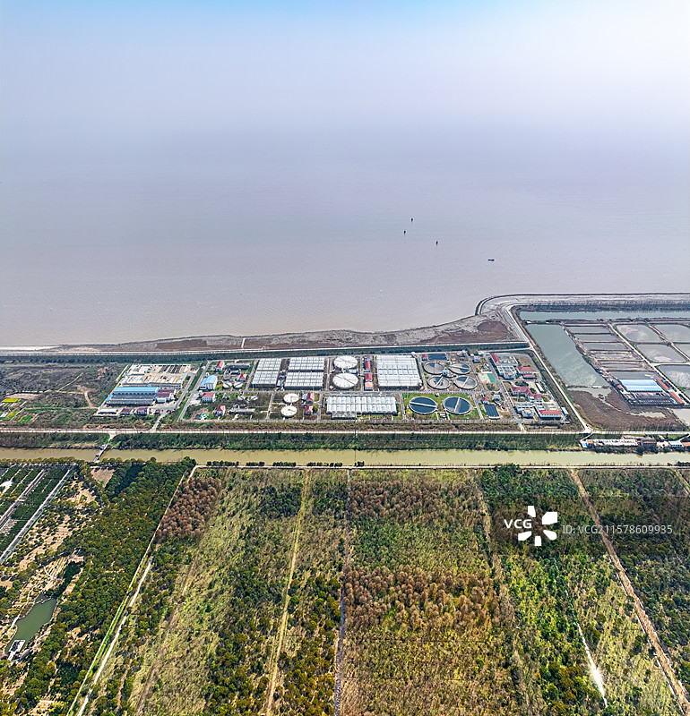 上海奉贤东部污水处理厂 工业污水治理排放 奉锦环境公司 中国水务 上海环保集团 奉贤区海湾镇图片素材