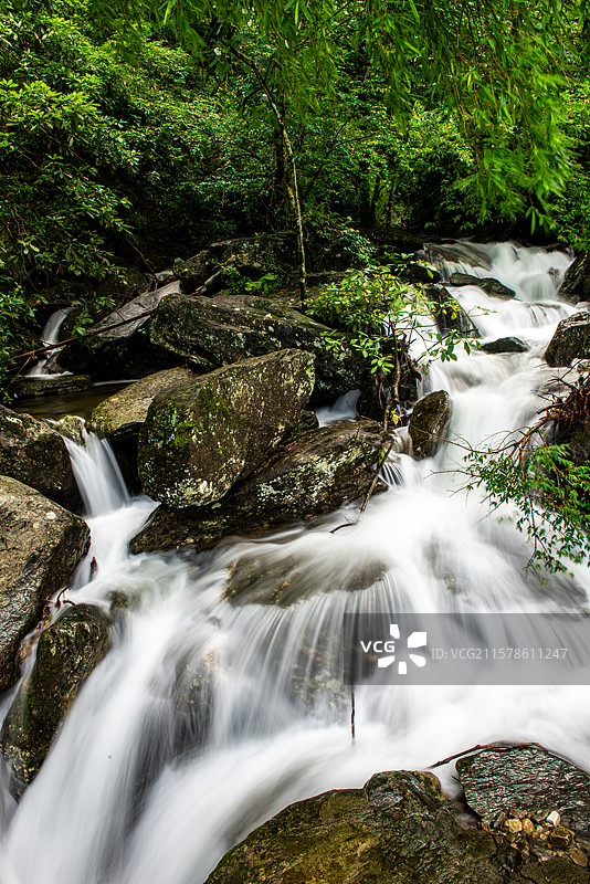 湖北咸宁通县九宫山瀑布图片素材